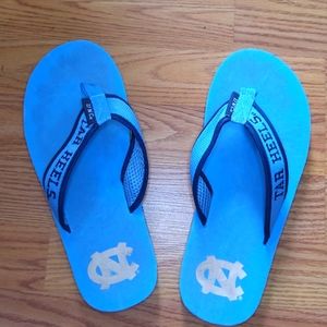 UNC Tar heels flip-flops